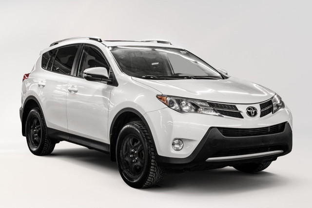 2015 Toyota RAV4 XLE Bas Mileage * Clean Carfax in Cars & Trucks in City of Montréal - Image 3