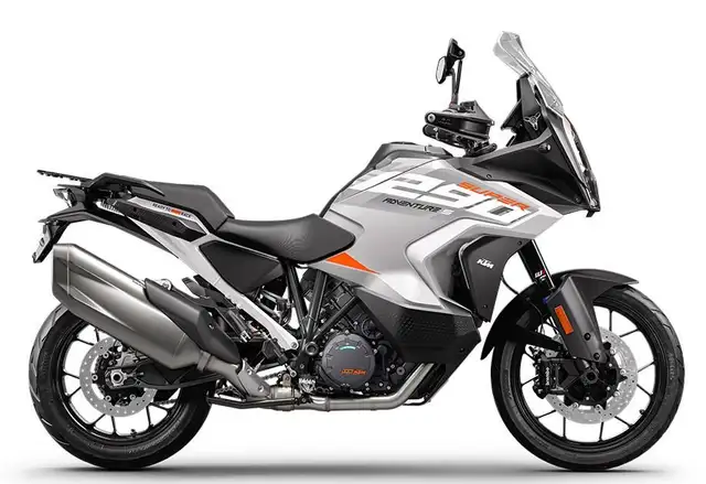 2024 KTM 1290 SUPER ADVENTURE S in Sport Touring in Longueuil / South Shore - Image 3