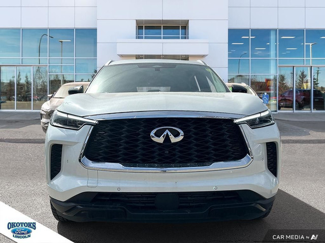 2025 Infiniti QX60 Luxe PANORAMIC SUNROOF/HTD FRONT & REAR SE... in Cars & Trucks in Calgary - Image 2