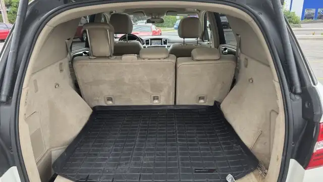 2012 Mercedes-Benz M-Class ML 350 BlueTEC in Cars & Trucks in Laval / North Shore - Image 12