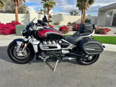 APPLY NOW: https://www.ridecollective.ca/get-pre-approved The 2024 Triumph Rocket 3 GT is a high-per...