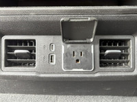 Discover the versatility and reliability of the 2022 Chevrolet Silverado Short Box Crew Cab, now ava... (image 7)