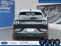 PREMIUM, AWD, ELECTRIQUE, NAVIGATION, TOIT PANORAMIQUE, CUIR, SIÈGES ELECTRIQUES/CHAUFFANTS, VOLANT... (image 3)