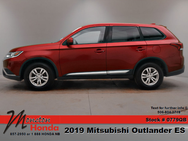 2019 Mitsubishi Outlander ES in Cars & Trucks in Moncton - Image 2