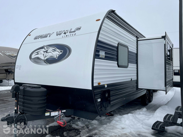 2024 Grey Wolf 23 DBH Roulotte de voyage in Travel Trailers & Campers in Lanaudière - Image 2