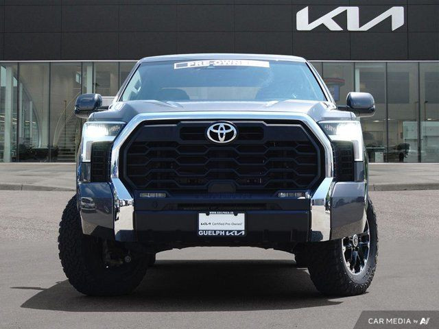2022 Toyota Tundra 4WD SR5 in Cars & Trucks in Guelph - Image 2