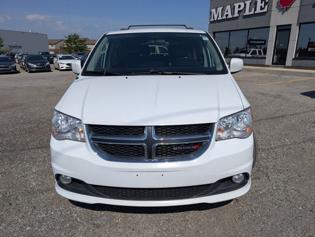 2017 Dodge Grand Caravan Crew | LEATHER | CAMERA | HEATED SEATS in Cars & Trucks in London - Image 3