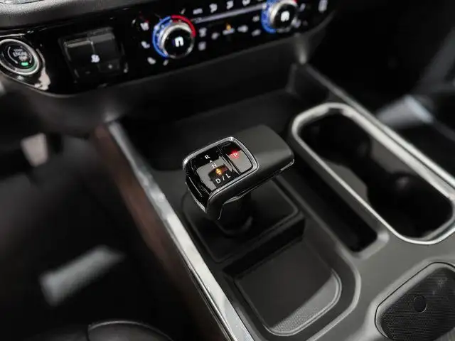 2024 GMC Sierra 1500 SLT | No Accidents | Remote Start | Leather in Cars & Trucks in Grande Prairie - Image 21