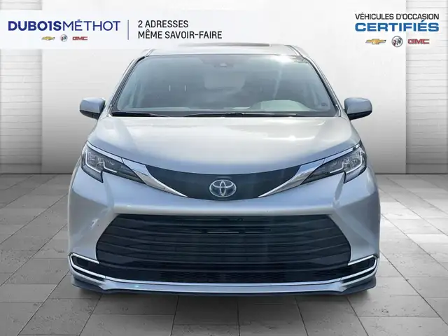 2021 Toyota Sienna XLE AWD, 2.5L, MINI-VAN, 7 PASSAGERS !!! RARE in Cars & Trucks in Victoriaville - Image 5