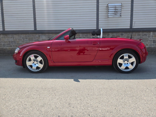 2001 Audi TT Convertible / ONLY 30 000KM !! / 6 Speed Manual ! 1 in Cars & Trucks in West Island - Image 4