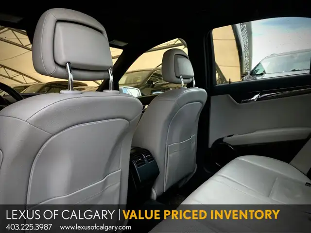 2010 Mercedes-Benz C-Class in Cars & Trucks in Calgary - Image 20