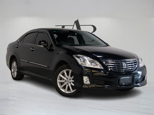 2010 Toyota Crown RIGHT HAND DRIVE | REAR CAM | BLID SPOT CAM in Cars & Trucks in Mississauga / Peel Region - Image 2