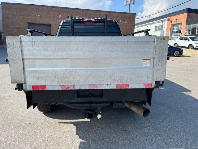 2018 Chevrolet Silverado 2500HD 4WD-6.6L DURAMAX DIESEL-CREW CAB in Cars & Trucks in City of Toronto - Image 4