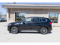 CLEAN CARFAX, LOW KILOMETRES! - Leather - Sunroof - Navigation - Heated Seats - Push Button Start -... (image 3)