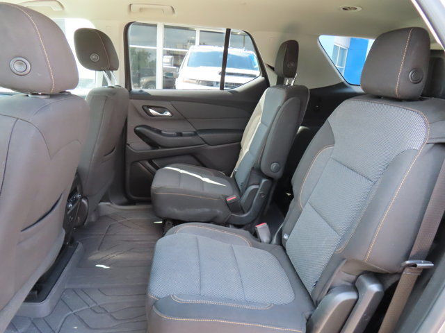 2018 Chevrolet Traverse LT Cloth 3.6L AWD in Cars & Trucks in Regina - Image 4