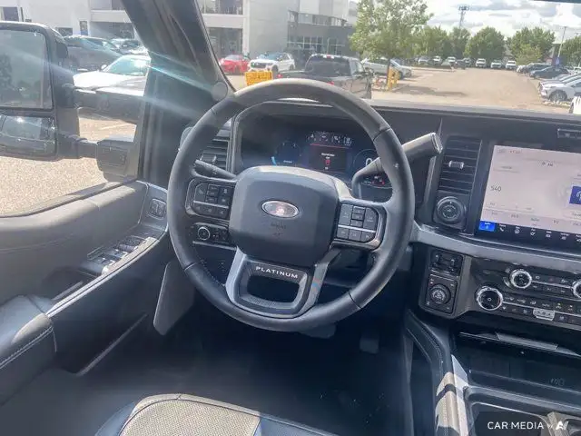 2025 Ford Super Duty F-350 SRW Platinum in Cars & Trucks in Brandon - Image 10