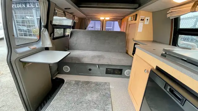 2002 PLEASURE-WAY TRAVERSE in RVs & Motorhomes in Victoria - Image 22