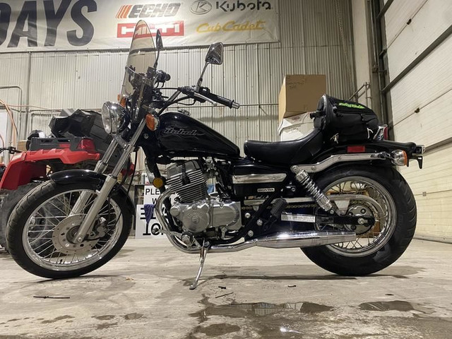 2008 HONDA REBEL 250 in Street, Cruisers & Choppers in Winnipeg - Image 4