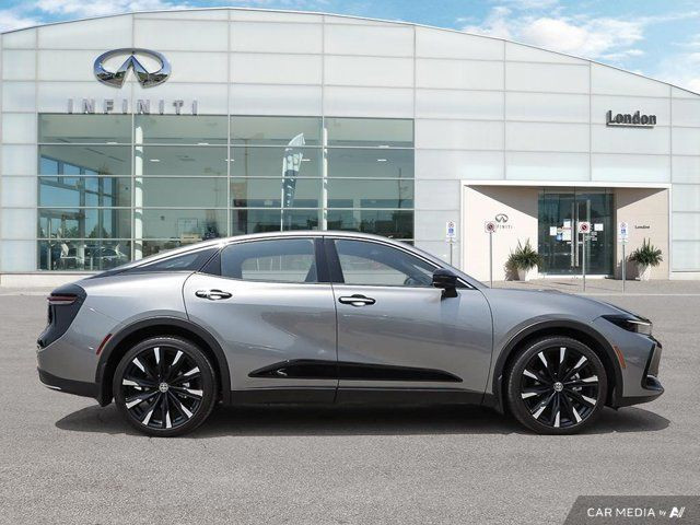 2023 Toyota Crown Platinum in Cars & Trucks in London - Image 2