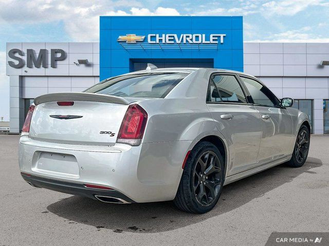 2022 Chrysler 300 S | Leather | Sunroof | Remote Start in Cars & Trucks in Saskatoon - Image 4