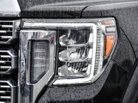 Make: GMC Model: Sierra 2500HD Trim: Denali with Denali Ultimate & Technology Packages Model Year: 2... (image 3)