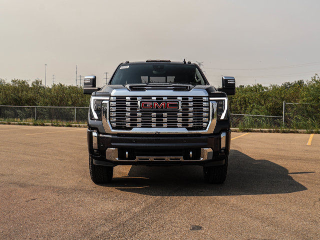 2025 GMC Sierra 3500HD Denali in Cars & Trucks in Strathcona County - Image 3