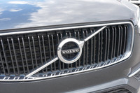 ==== 2017 Volvo XC90 Momentum AWD -- 316 HP | No Accidents | Thule Ski Carrier | Traded for 2023 Nis... (image 9)