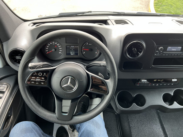 2019 Mercedes-Benz Sprinter Passenger Van 2019 Mercedes-Benz Spr in Cars & Trucks in Oakville / Halton Region - Image 4