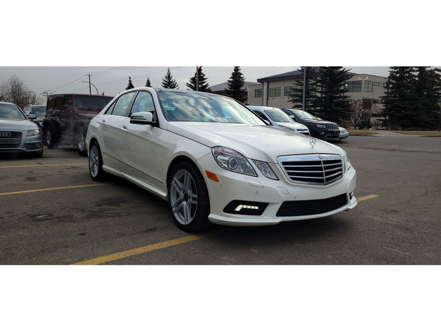 2011 Mercedes-Benz E-Class Sdn E550 4MATIC/NAVIGATION/SUNROOF/BA in Cars & Trucks in Calgary - Image 4