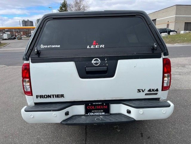 2018 Nissan Frontier SV 4X4 MIDNIGHT EDITION-CREW CAB-CERTIFIED- in Cars & Trucks in City of Toronto - Image 4
