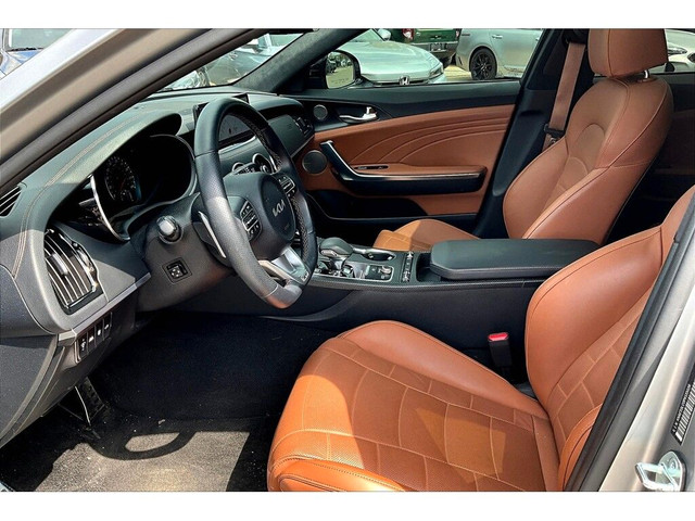 2023 Kia Stinger TRIBUTE in Cars & Trucks in Barrie - Image 2