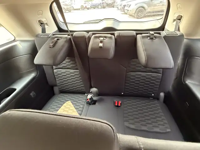 2022 Nissan Pathfinder S in Cars & Trucks in Oshawa / Durham Region - Image 19