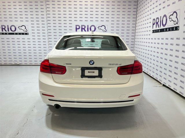 2018 BMW 3 Series in Cars & Trucks in Ottawa - Image 4