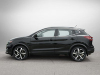 This Nissan Qashqai boasts a Regular Unleaded I-4 2.0 L/122 engine powering this Variable transmissi... (image 7)