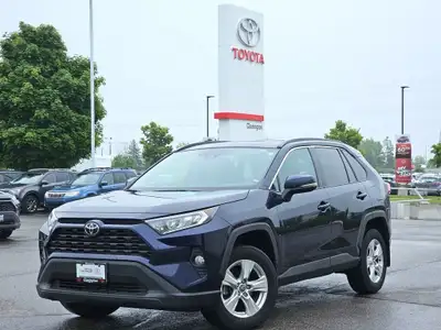 Discover versatility, comfort, and confidence in the 2021 Toyota RAV4 XLE AWD. With a sleek design,...