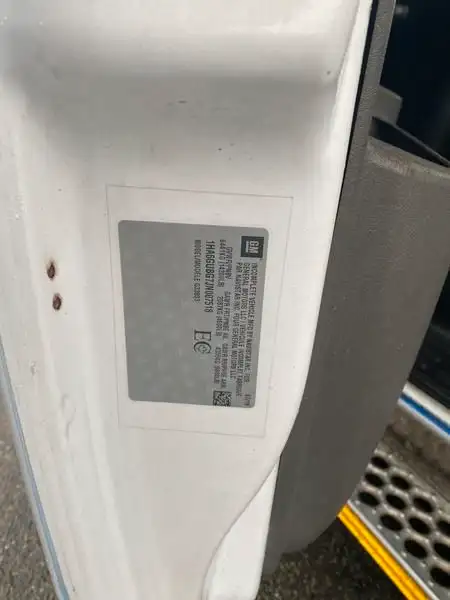 2018 chevrolet Express G4500 21 Passenger Bus With Wheelchair Ac in Heavy Trucks in Richmond - Image 41