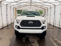 À voir! / Come see it! TRÈS BIEN ÉQUIPÉ / VERY WELL EQUIPPED. Version TRD Sport Crew 4x4 avec Moteur... (image 4)