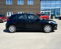 This Kia Rio 5-door delivers a Regular Unleaded I-4 1.6 L/98 engine powering this Variable transmiss... (image 5)