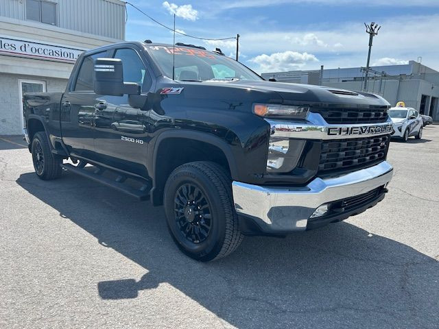 2023 Chevrolet Silverado 2500 HD LT Z71 4X4 DIESEL SELLETTE D'AT in Cars & Trucks in City of Montréal - Image 3