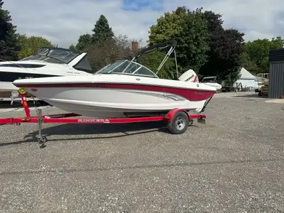 The 2013 Rinker 186 Captiva with trailer is a sporty and versatile bowrider designed for fun on the...