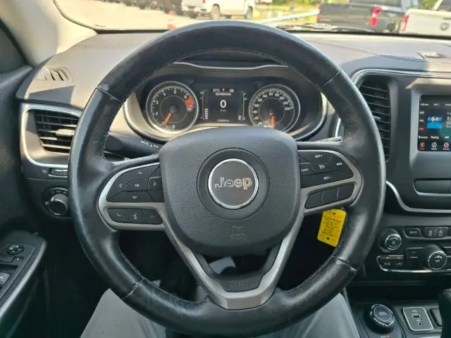 2019 Jeep Cherokee dans Autos et camions dans Ottawa - Image 15