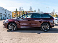 Impressively well equipped, our 2021 Lincoln Corsair Reserve AWD with the 201A and Sport Packs offer... (image 2)