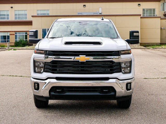 2025 Chevrolet Silverado 2500HD LT in Cars & Trucks in Strathcona County - Image 3