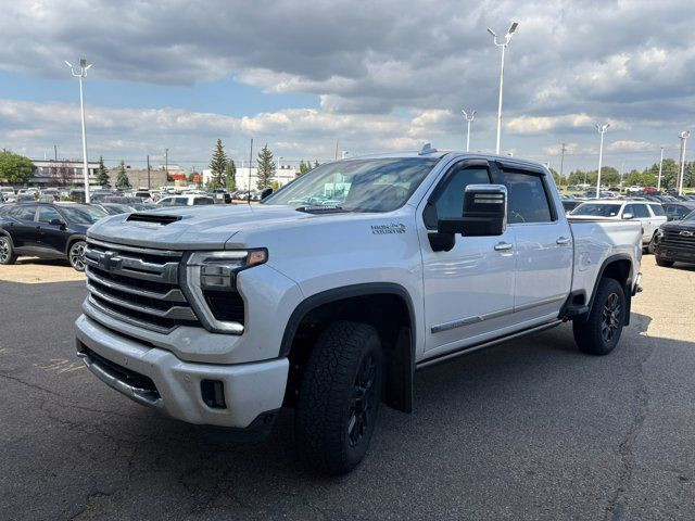 2024 Chevrolet Silverado 3500HD High Country Premium 6.6L in Cars & Trucks in Edmonton - Image 3