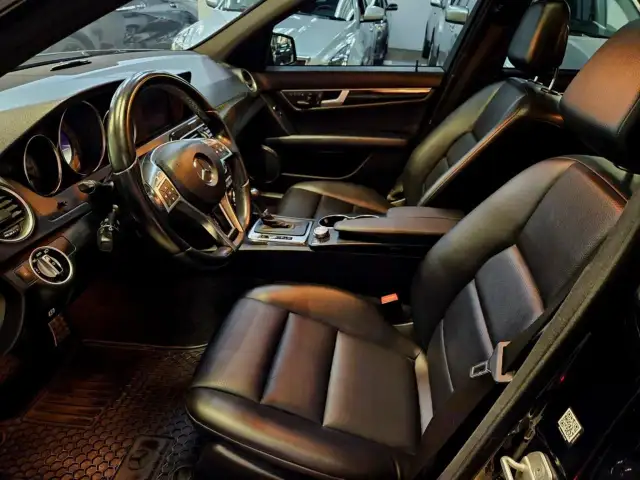 2012 Mercedes-Benz C-Class Bluetooth/Navigation/Backup Camera in Cars & Trucks in City of Toronto - Image 17
