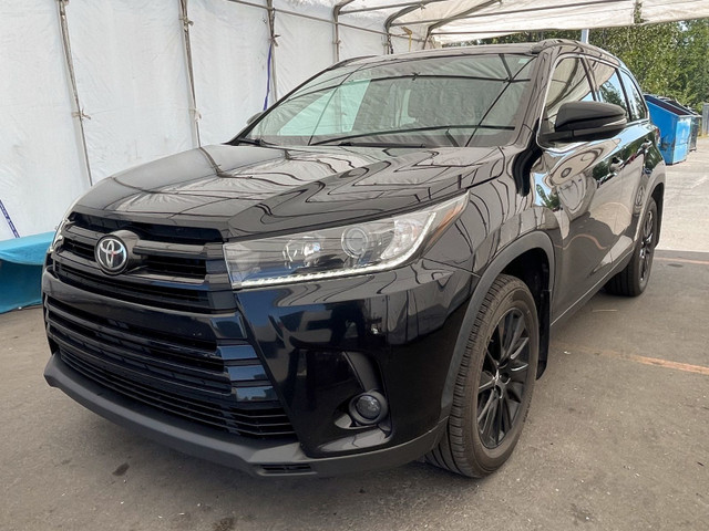 2019 Toyota Highlander XLE AWD *TOIT* NAV CUIR SIÈGES CHAUFF 7 P in Cars & Trucks in Laurentides