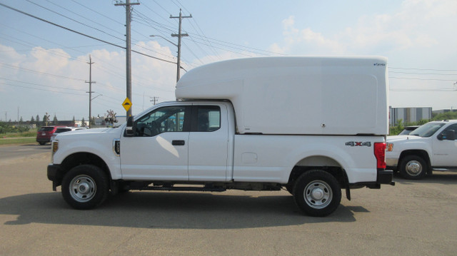 2019 Ford F-350 XLT EXTENDED CAB WITH SERVICE CANOPY in Cars & Trucks in Edmonton