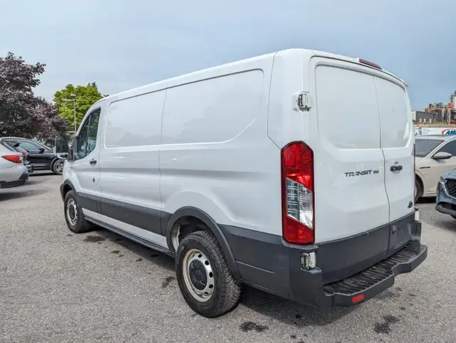 2019 Ford Transit-150 dans Autos et camions dans Ottawa - Image 11