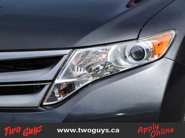 2013 Toyota Venza 4dr Wgn V6 AWD Low Kms! in Cars & Trucks in St. Catharines - Image 4