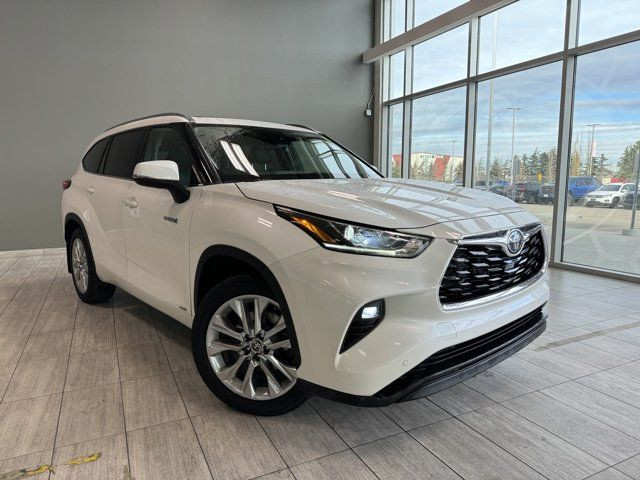 2021 Toyota Highlander Hybrid Limited AWD | Pano Roof in Cars & Trucks in Edmonton - Image 2